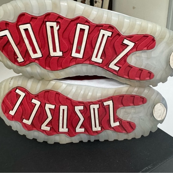 Jordan 11 Retro PS ‘Cherry’ Toddler size 9C Unisex - Picture 7 of 8